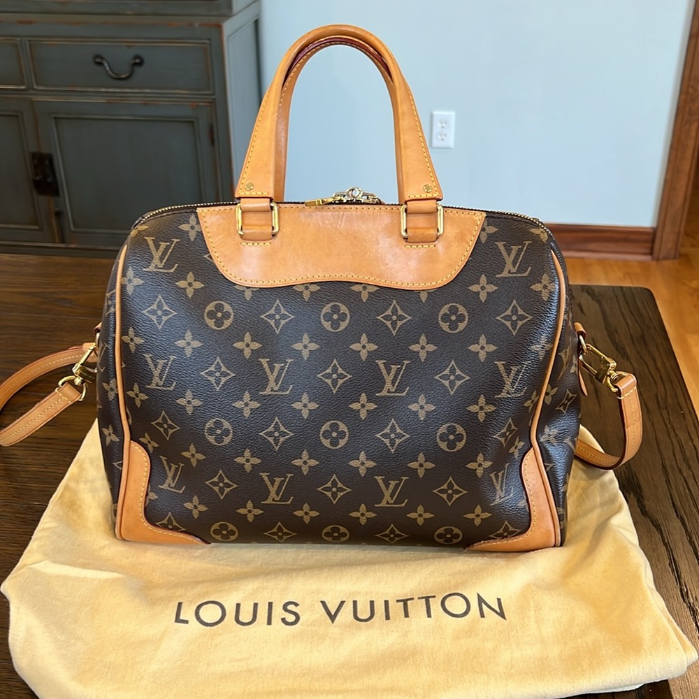 Louis Vuitton Monogram Retiro Handbag - Picture 4 of 16